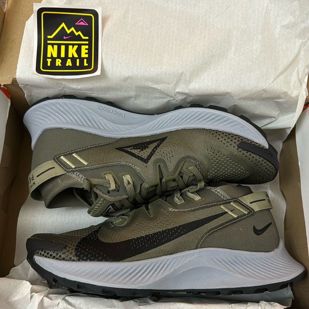 Nike Pegasus Trail 2 Olive/ Black Size Mens 6/ Woman’s 7.5